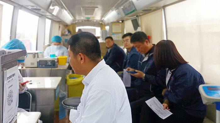 沈陽(yáng)航空產(chǎn)業(yè)集團(tuán)組織員工開(kāi)展“獻(xiàn)熱血、踐初心”無(wú)償獻(xiàn)血活動(dòng)